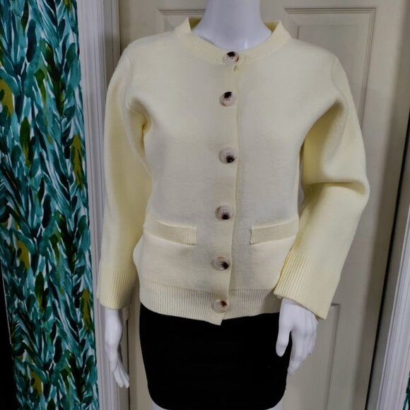 Quiet Luxury Preppy Button Front Cardigan Sweater Minimalist Cream Womens XS/S - Picture 4 of 11